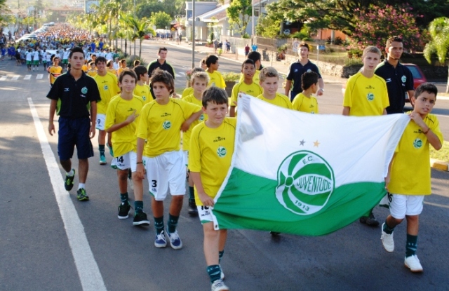 A bola esta rolando na 8ª Copa de Futebol Cidade Verde