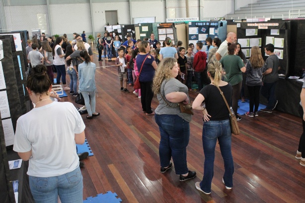 Feira de Iniciação Cientifica de Três Coroas segue até amanhã
