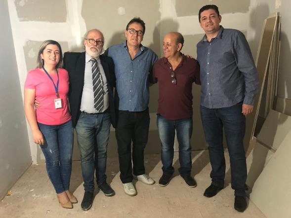 Prefeito Orlando visita obras do Hospital Dr. Oswaldo Diesel