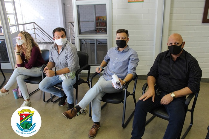 Reunião do Artesanato Gaúcho com os artesãos do município!