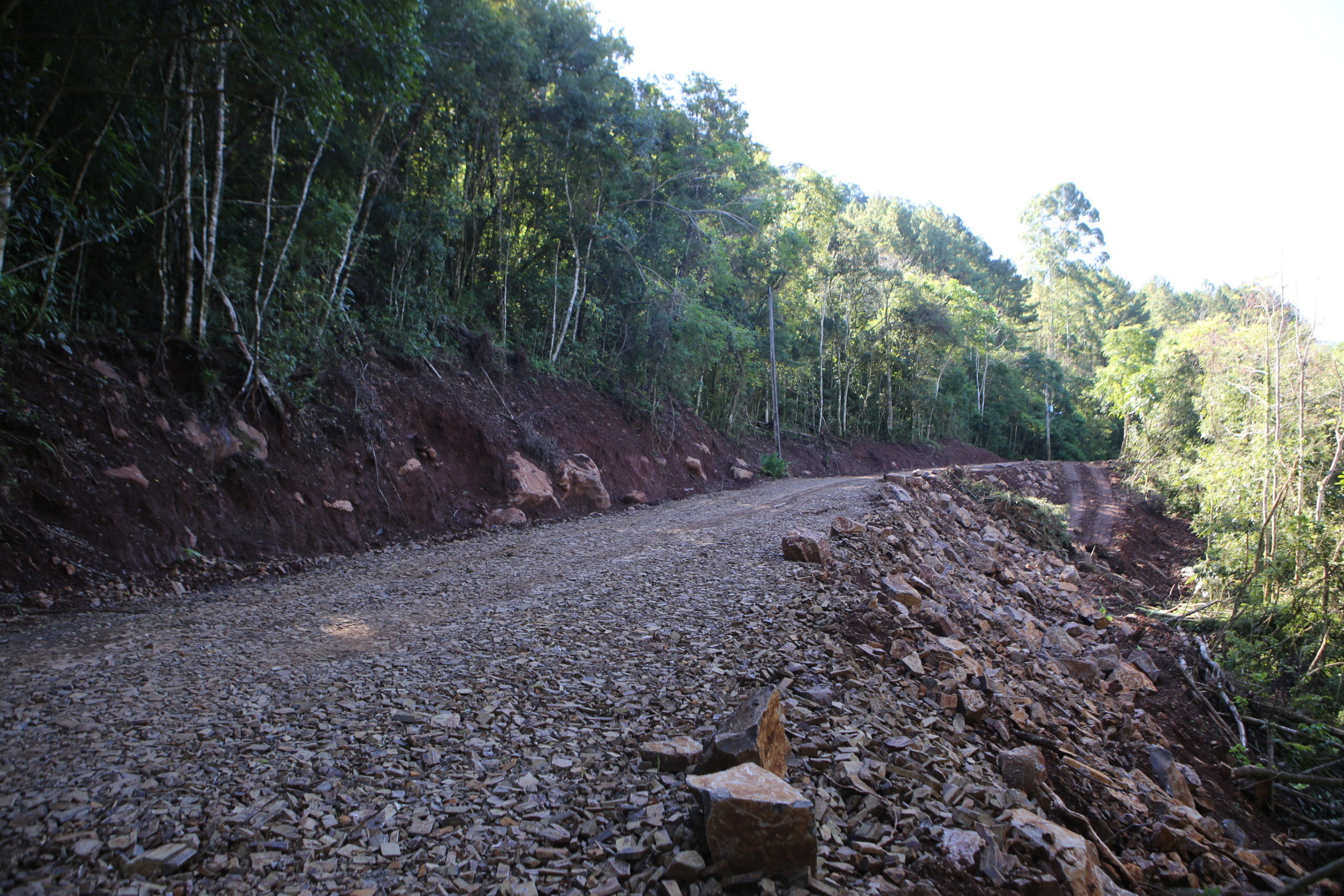 Prefeitura realiza obra de contenção!