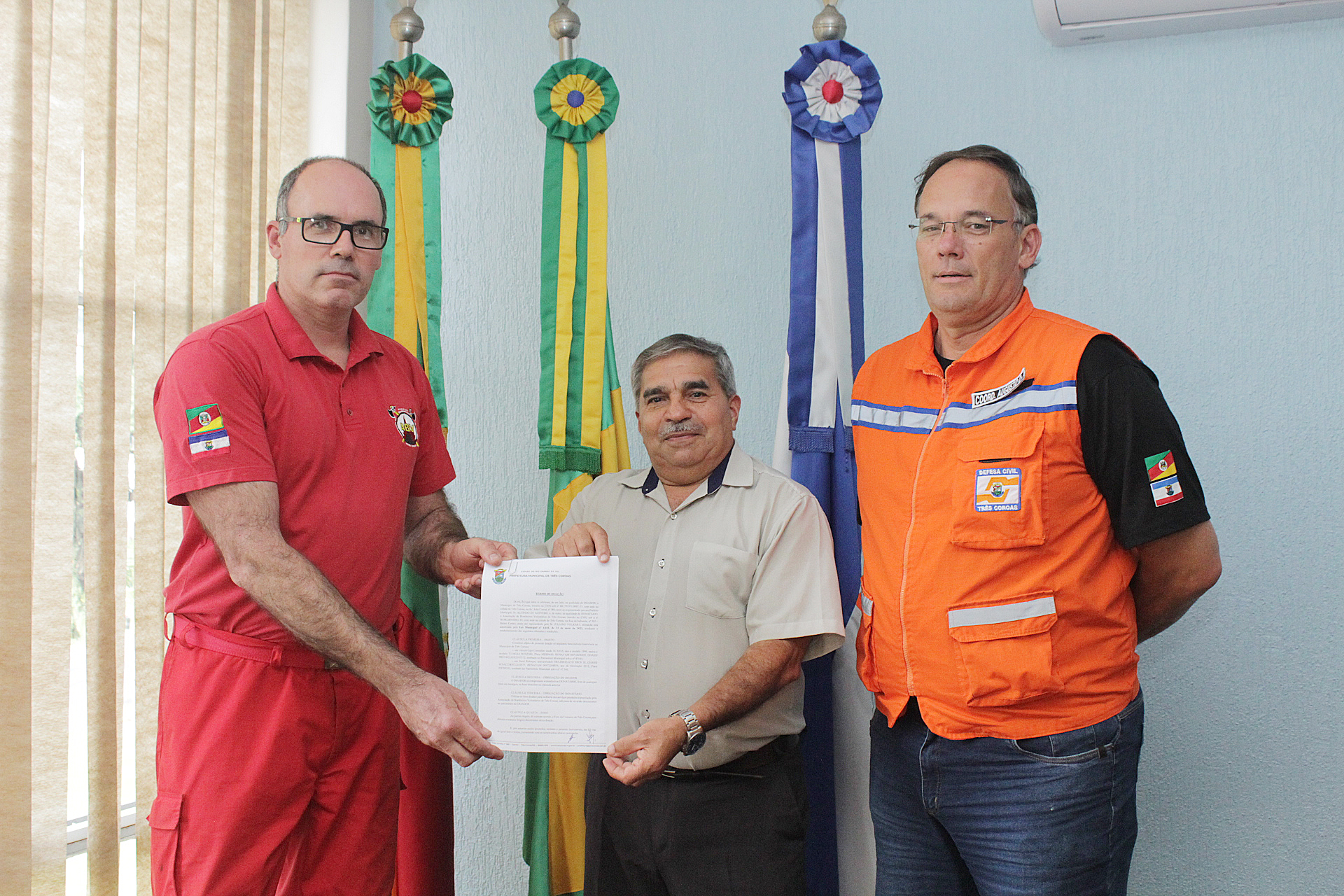 Doação para Associação de Bombeiros.