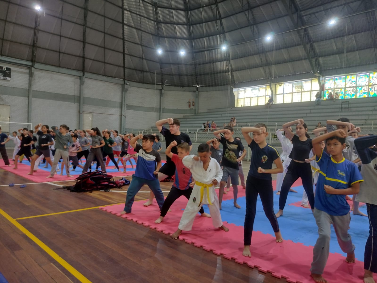 Campeonato interno do Projeto Esporte Para Todos e Dojô Águia Negra