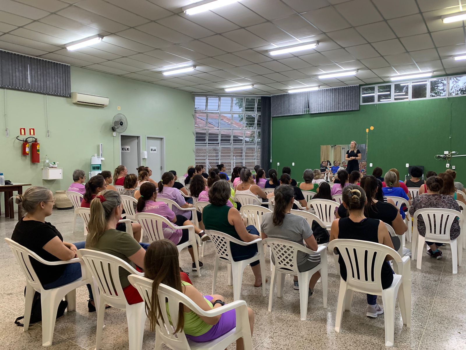 Palestra para o grupo de ginástica