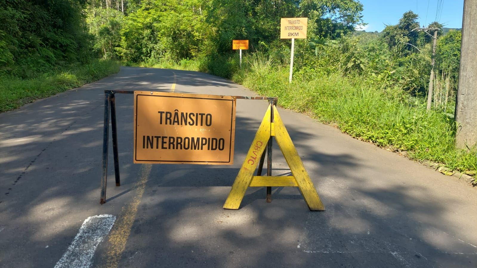 ATENÇÃO PARA ESTRADA INTERDITADA