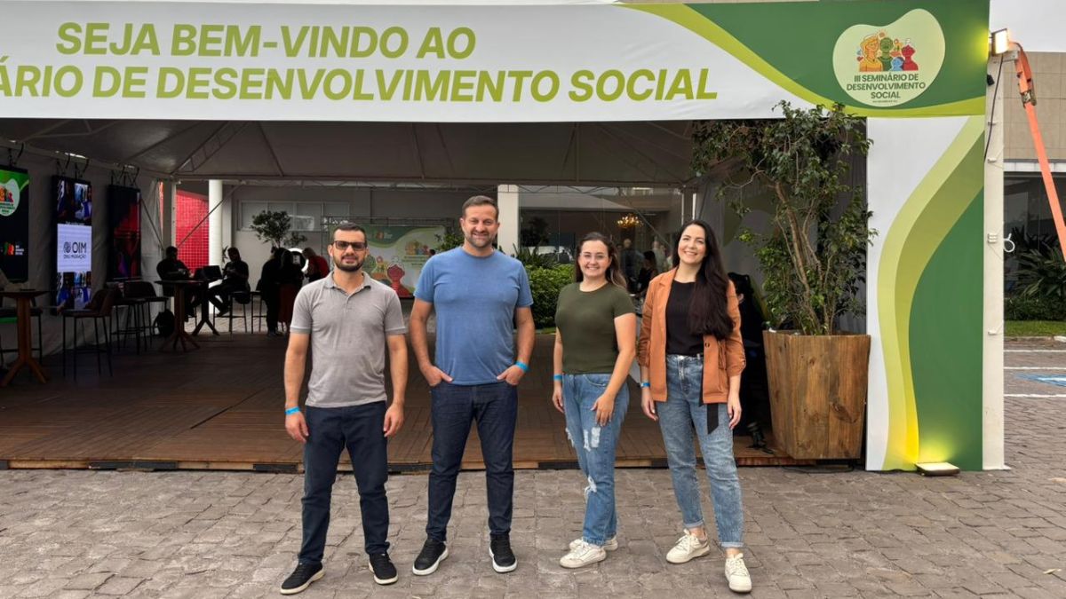 Três Coroas participa de seminário estadual e reforça qualificação na área social